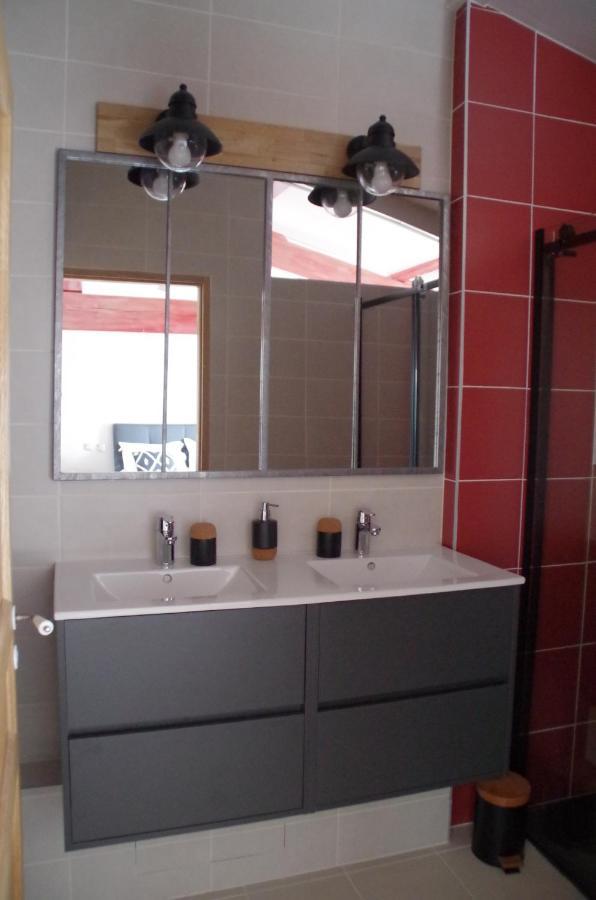 Bed and Breakfast Campagne Ocean Montroy Экстерьер фото